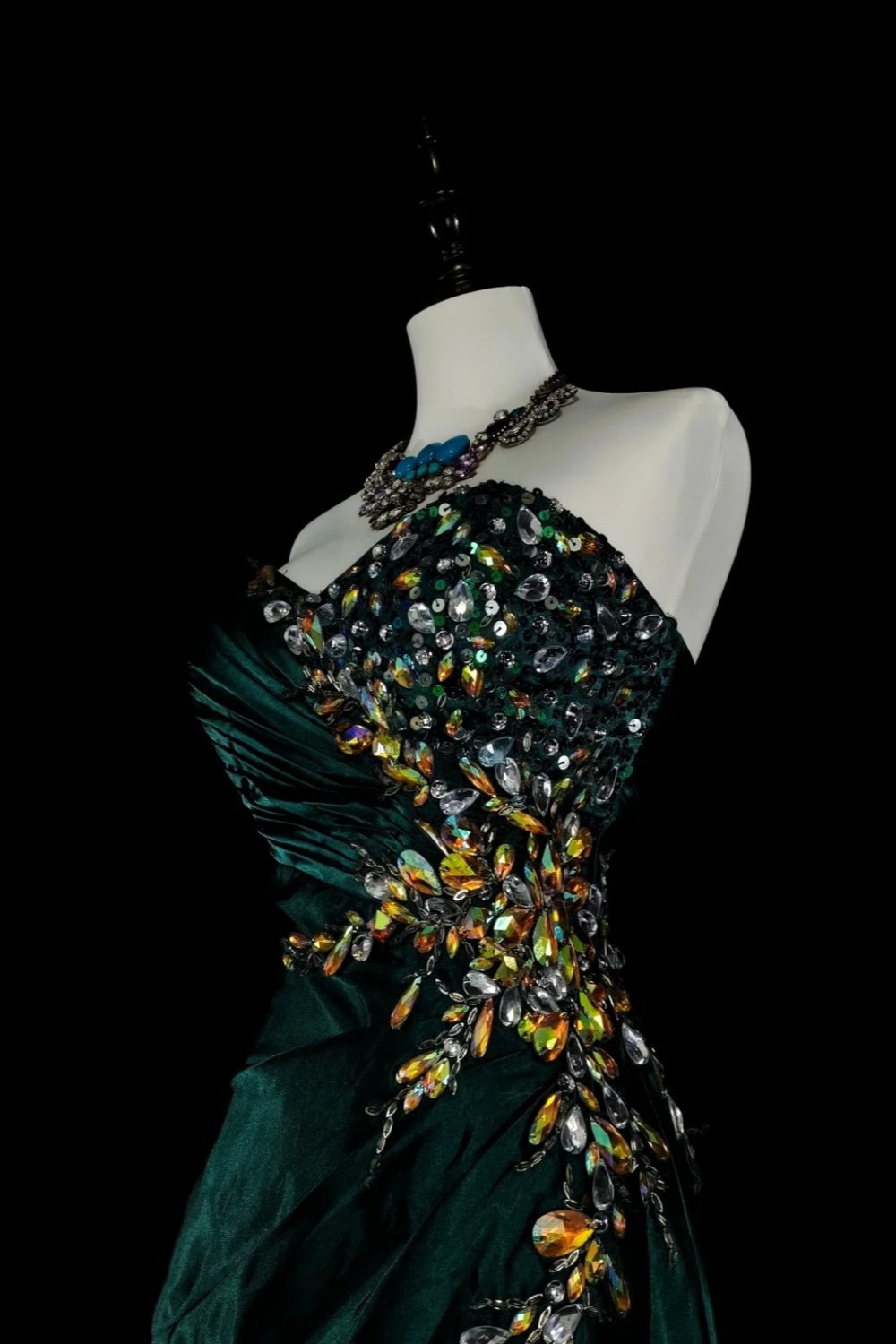 girlhomeshops- Green Retro Beaded Trailing Evening Gown gh6213