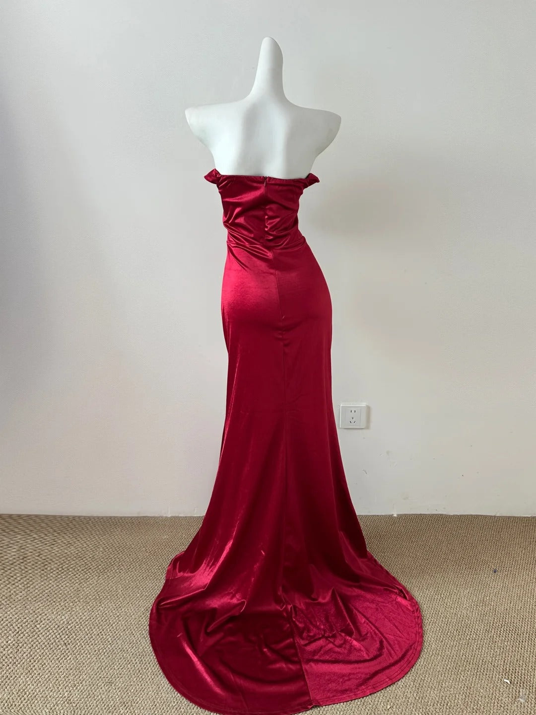 Red shiny fashion elegant long floor-length trailing satin sexy slit ball gown evening dress party dress prom dress gh4053