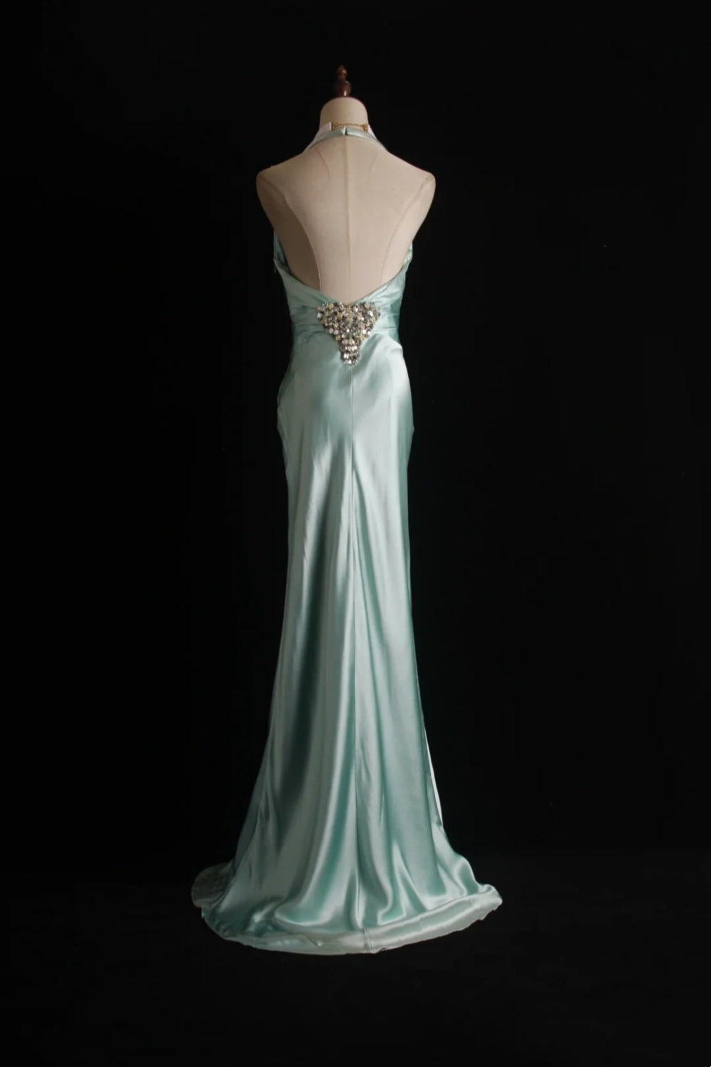 girlhomeshops-Mint Green Satin Halter Sleeveless Floor-Length Beaded Mermaid Evening Gown gh6307