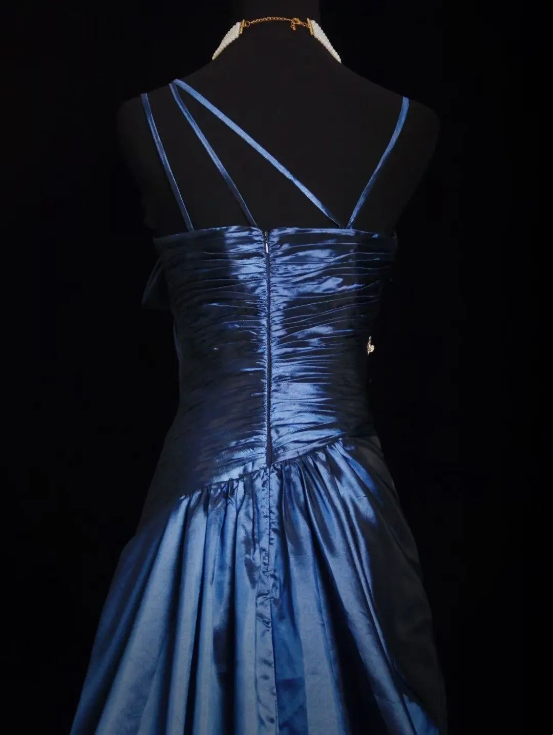 girlhomeshops-Navy Blue Satin Spaghetti Straps Floor-Length Sequin Beaded Big Bow Evening Gown gh6305