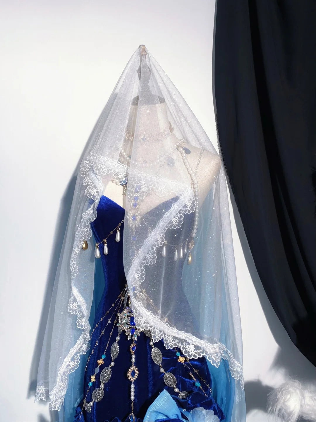 Blue/Burgundy Gorgeous Elegant Delicate Beaded Spaghetti Strap Long Ruffled Velvet Ball Gown Evening Gown Party Dress gh4169