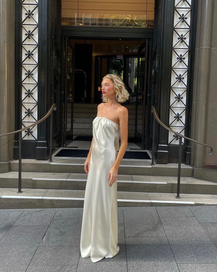 Elfenbeinfarbenes, schickes, langes, sexy, rückenfreies Satin-Ballkleid, Abendkleid, Partykleid gh3291