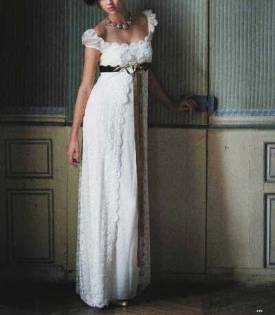 Robe de soirée longue en satin blanc, élégante et vintage, en dentelle verte, avec ruban, longueur au sol, petite queue, robe de bal, robe de soirée, robe de bal, robe de mariée, robe d'invitée de mariage, robe de demoiselle d'honneur, gh3789