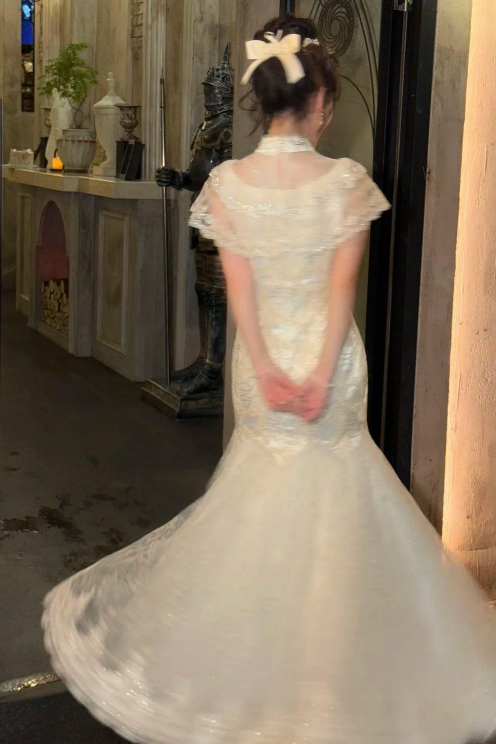 Girlhomeshops - Robe d'anniversaire en dentelle brodée, col montant, élégance rétro et douceur féminine gh5898