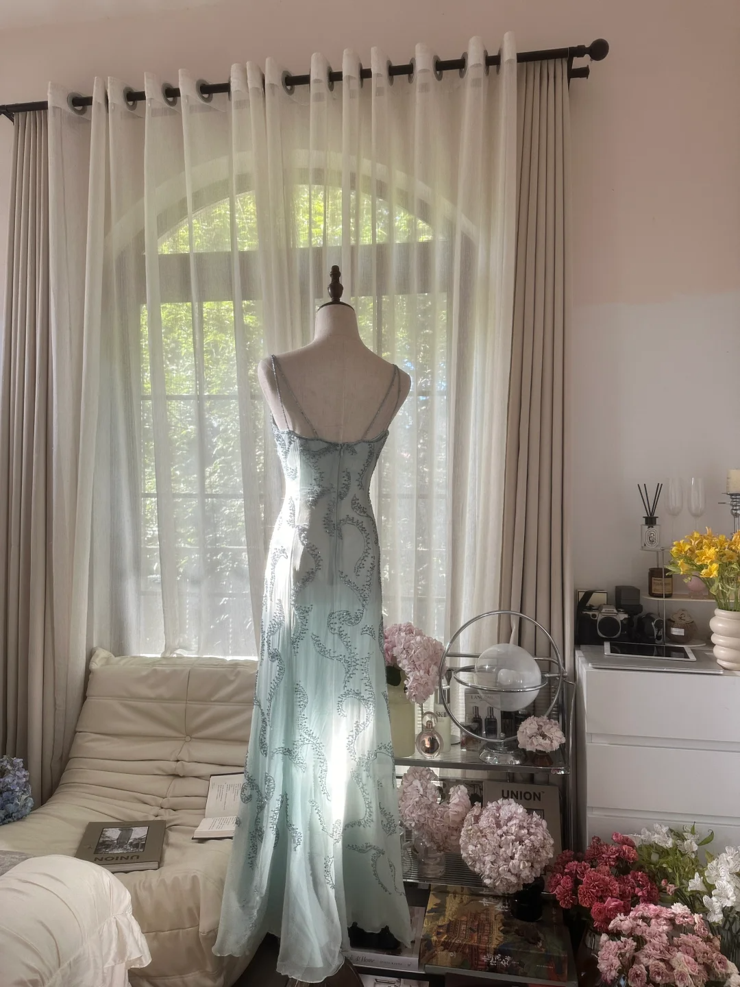 Hellblaues, wunderschönes, funkelndes, modisches, elegantes, exquisites, perlenbesetztes, langes Chiffon-Ballkleid mit Feenmotiv, Abendkleid für Geburtstage/Hochzeitsgäste/Urlaubspartys, Ballkleid, Valentinstags-Date-Kleid, gh4036