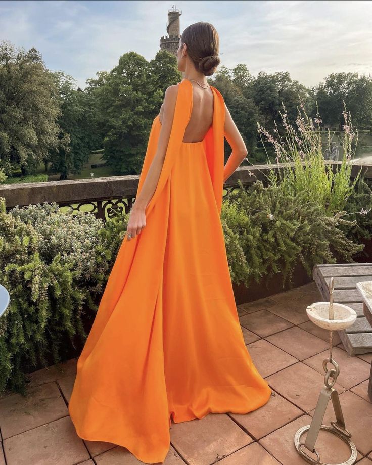 Orange Elegantes, fließendes A-Linien-Kleid mit schulterfreiem Satin, langes Ballkleid, Abendkleid für Hochzeitsgäste, Partykleid gh3093