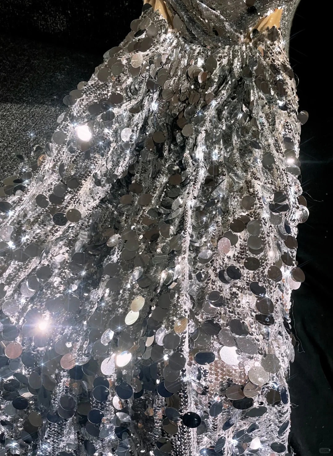 girlhomeshops - Robe de bal longue scintillante à paillettes argentées gh5696