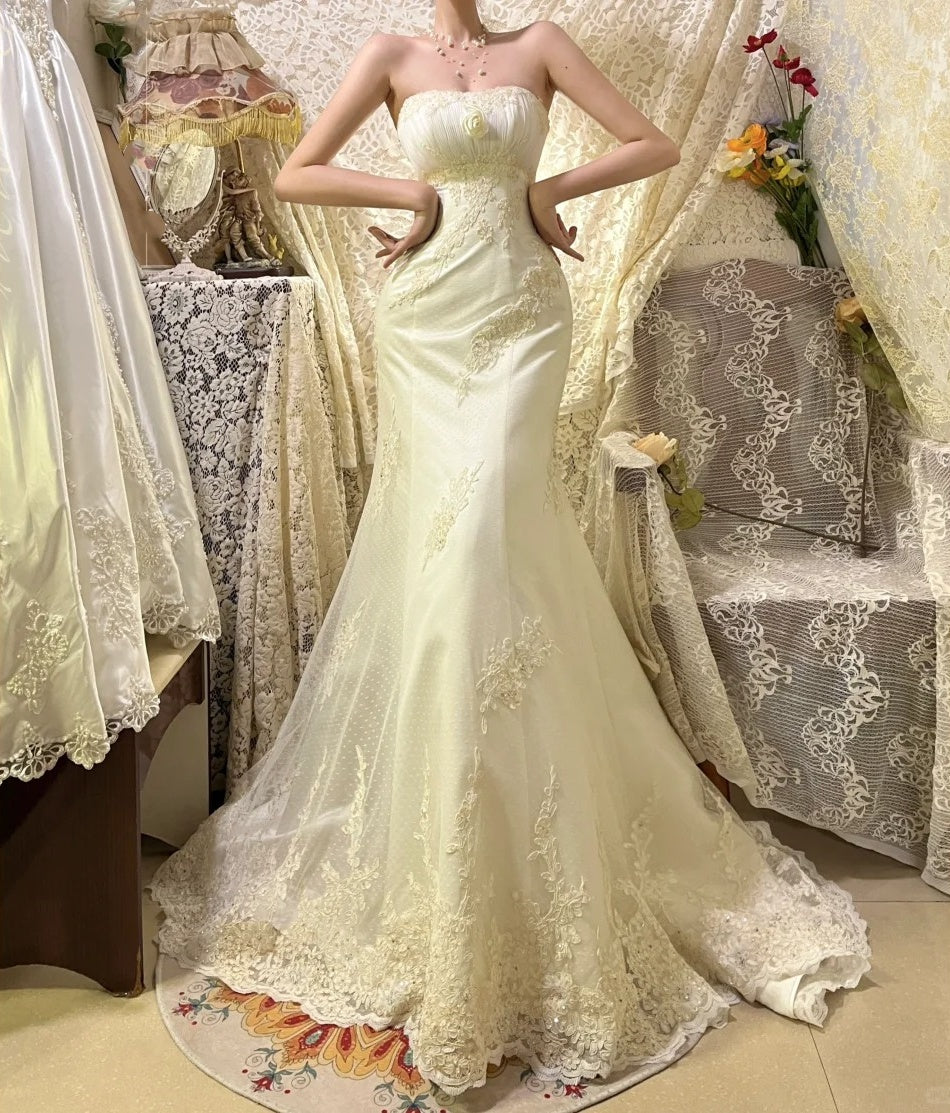Robe de soirée longue en tulle et dentelle jaune clair, motif floral et perles, gh4488