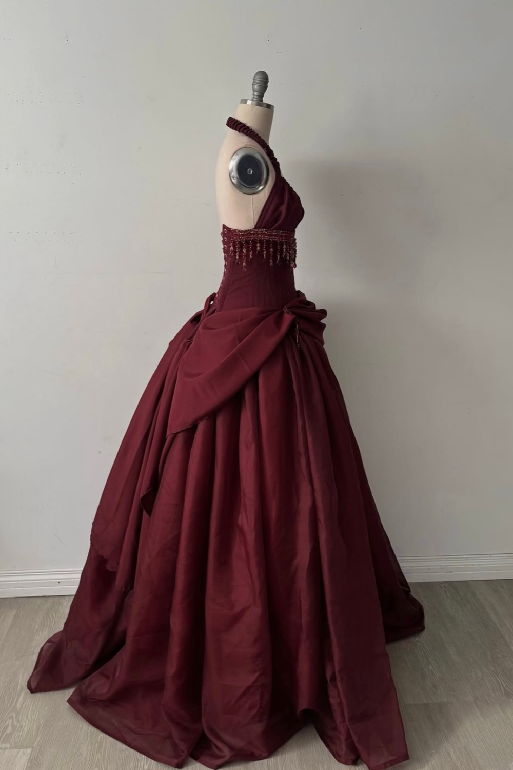 Robe longue vintage bordeaux à perles gh6643