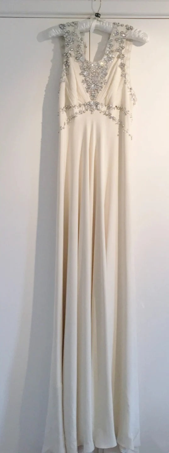 girlhomeshops-Cream Chiffon Sleeveless Floor-Length Beaded Evening Gown gh6309