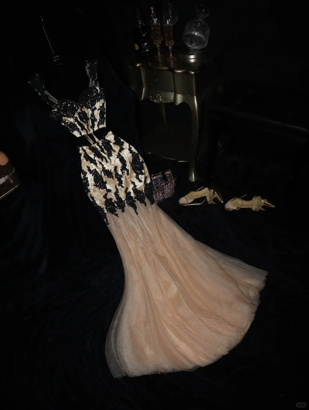 Champagne Black Floral Applique Long Satin Ball Gown Evening Dress gh4423