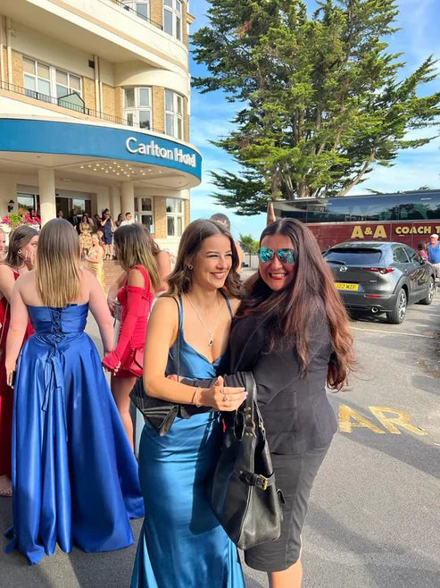 Robe de soirée longue bleue élégante et charmante, col en V, sirène, sans manches, dos nu, à lacets, robe de soirée formelle, robe de bal gh2976