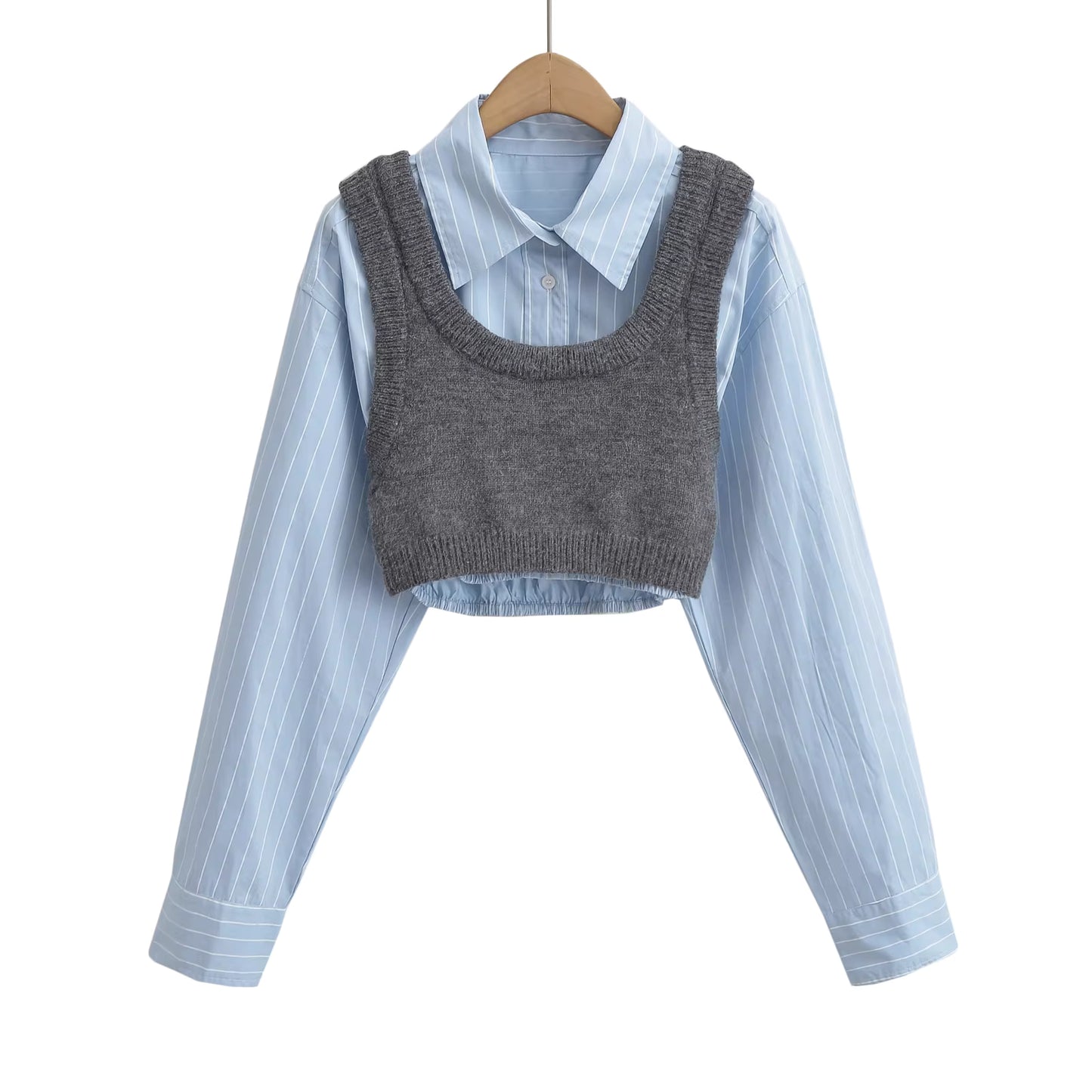 Niche design, trendy and chic, sweet and spicy, layered two-piece set with long-sleeved shirt and high-waisted cropped top. 11400