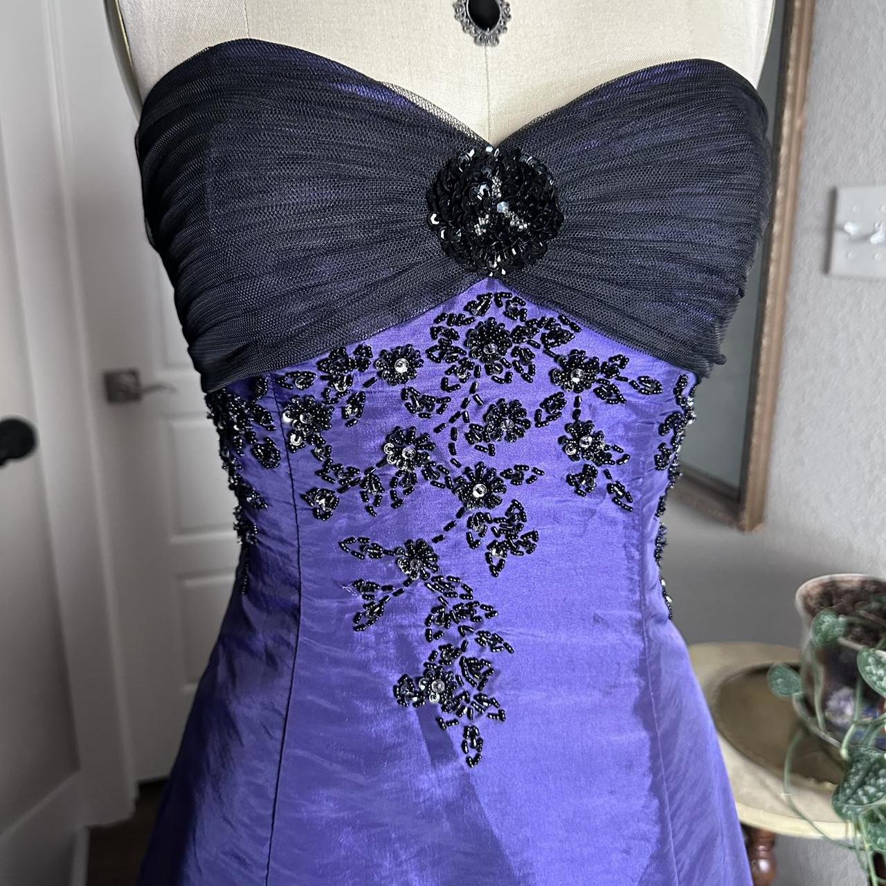 Girlhomeshops--Vintage Purple Delicate Beaded Long Satin Ball Gown gh5508