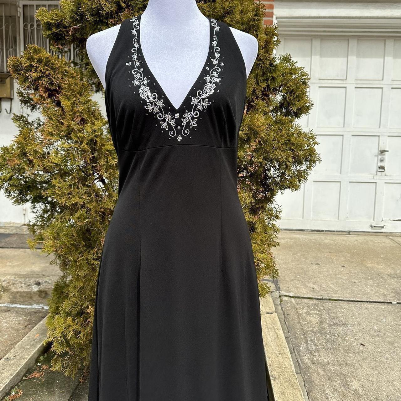 Robe de soirée gothique noire vintage, élégante et exquise, dos nu, longue, en satin, avec perles, robe de bal, robe d'anniversaire, robe de bal, robe de remise de diplôme, gh3889