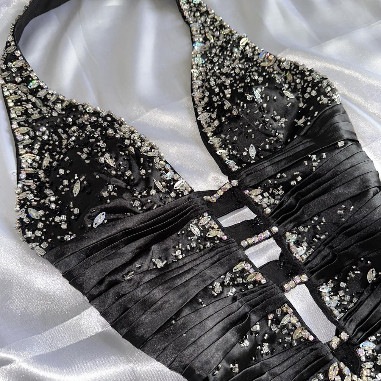 Schwarzes, wunderschönes Vintage-Mode-Elegantes, exquisites, perlenbesetztes Spaghettiträger-Lang-Satin-Ballkleid, Abendkleid, Geburtstagspartykleid, Abschlussballkleid gh3640