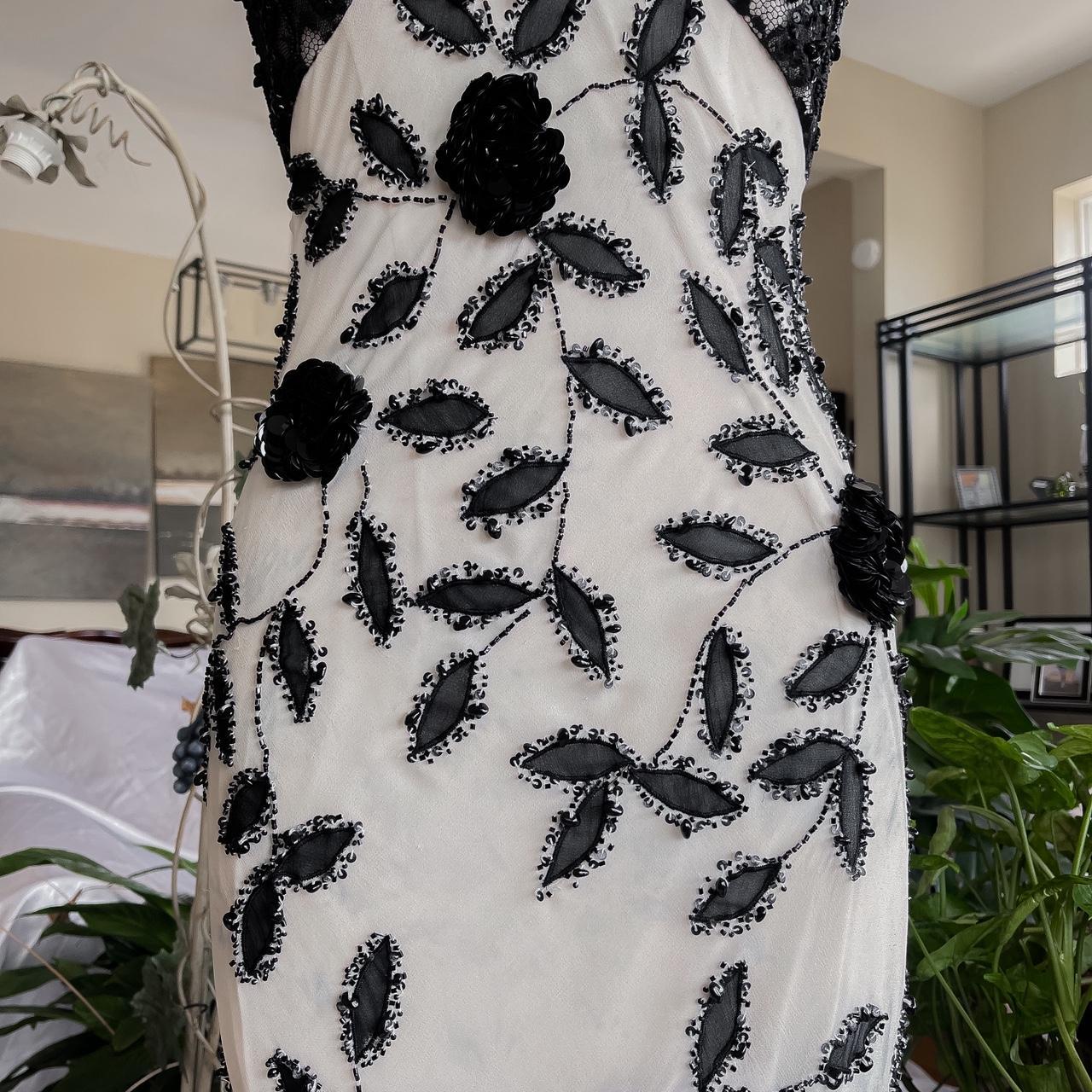 Girlhomeshops - Robe de soirée longue en mousseline de soie, blanche et noire, avec perles exquises, gh5092