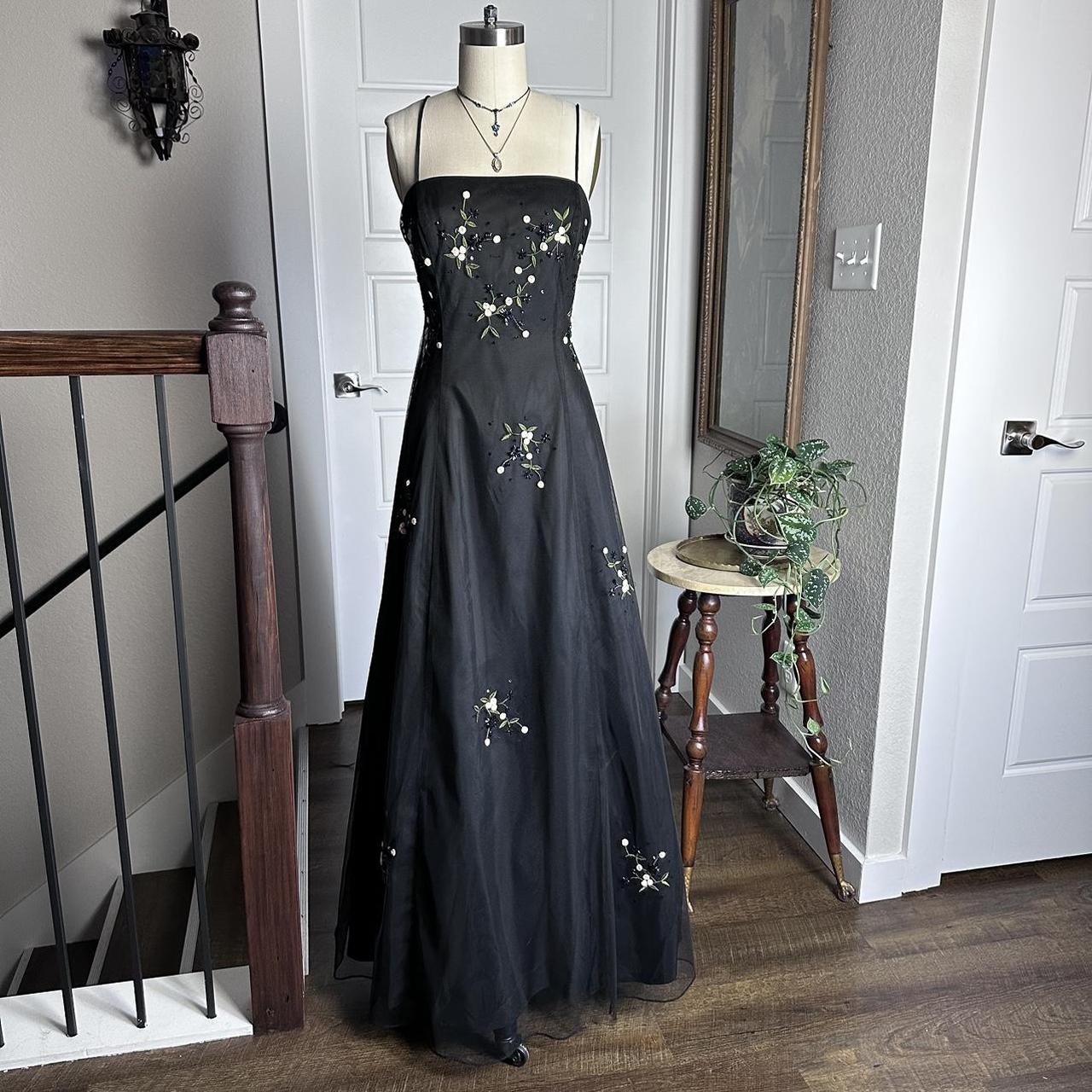 Black vintage fashion elegant exquisite beaded floral spaghetti straps long A-line satin tulle ball gown evening dress party dress prom dress gh3681