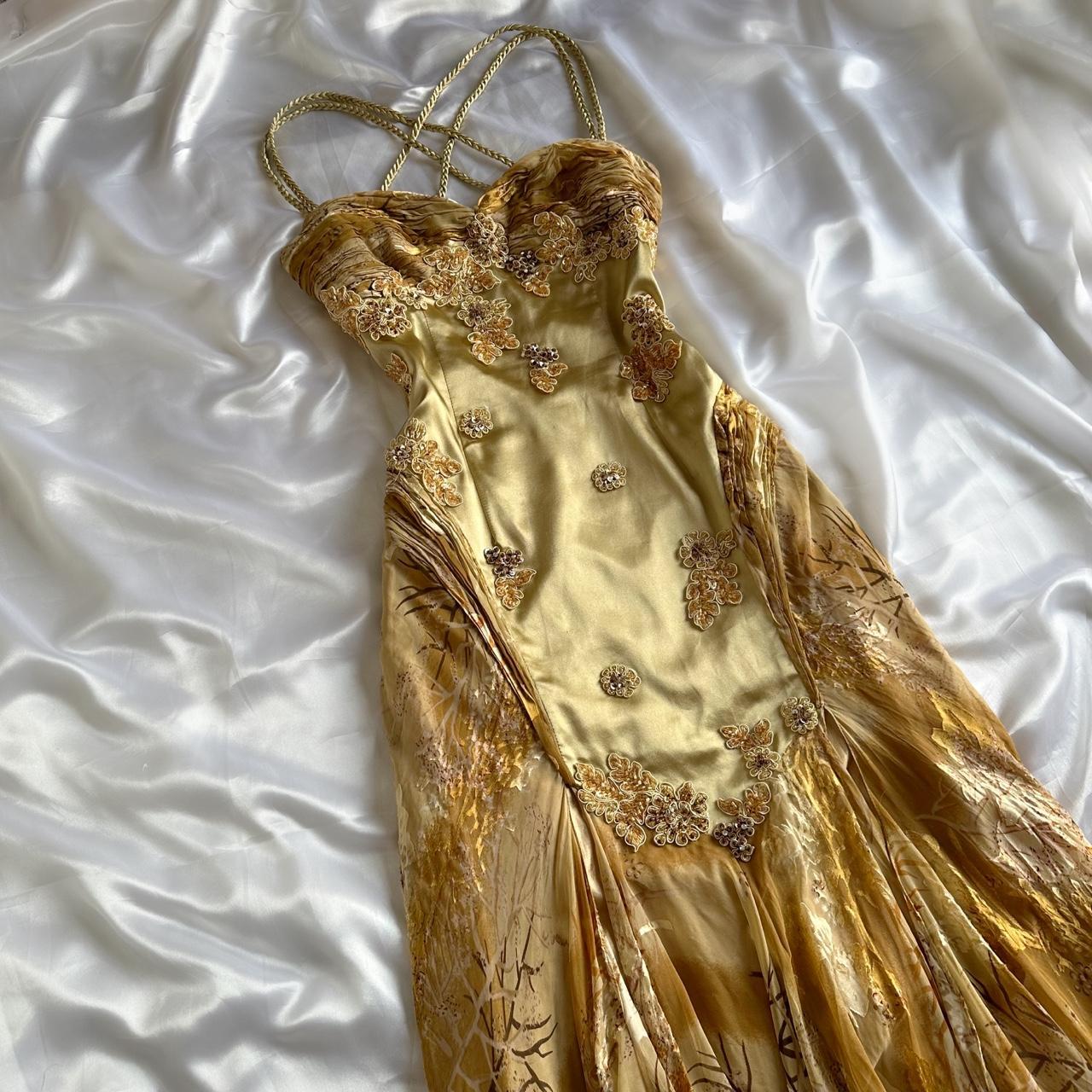 Gold Umwerfend Schönes Charmantes Elegantes Exquisites Blumenmuster Perlen Trägerloses Langes Satin Chiffon Ballkleid Abendkleid Partykleid Ballkleid gh3824