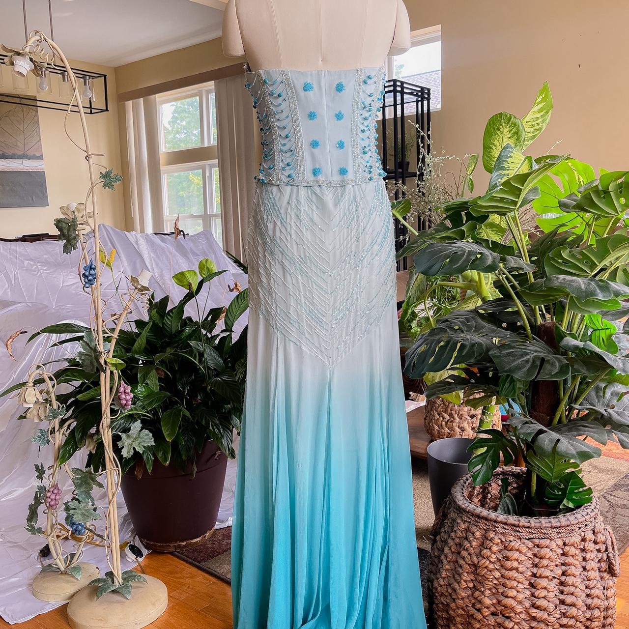Girlhomeshops - Superbe robe de soirée bleu ciel ombré à lacets et perles, style corset, gh5096