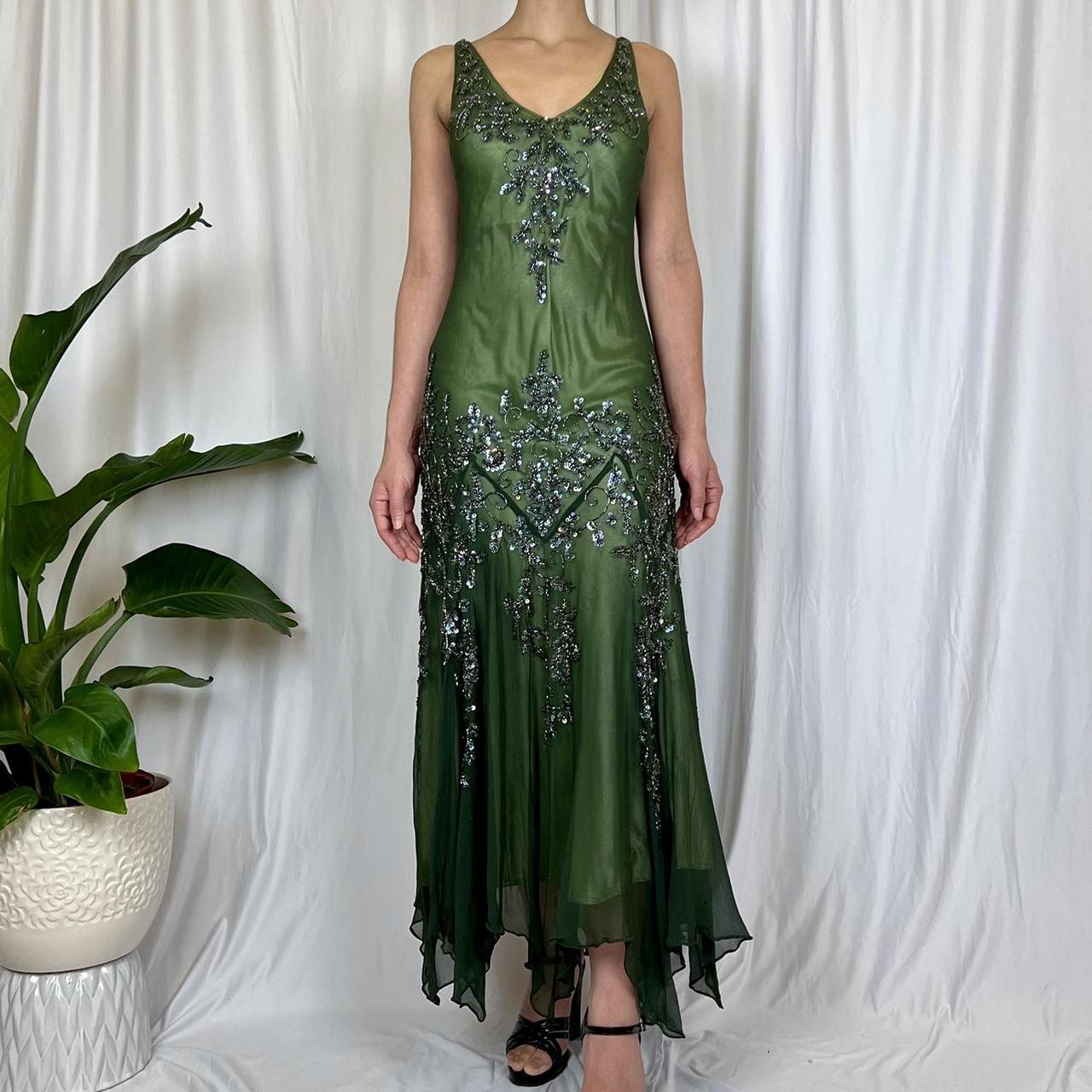 Green Vintage V Neck Elegant Exquisite Beaded Long Chiffon Ball Gown Evening Gown Party Dress Prom Gown gh3707
