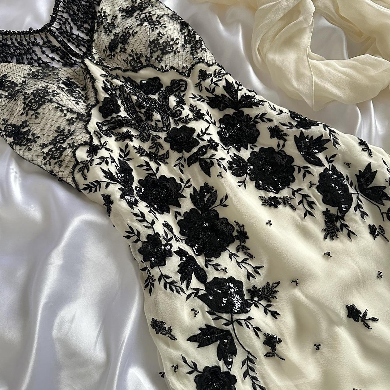 Creme schwarz Vintage-Mode wunderschöne exquisite Perlen Spitze glänzend elegante lange Ballkleid Abendkleid Geburtstag Party Kleid Ballkleid gh3648