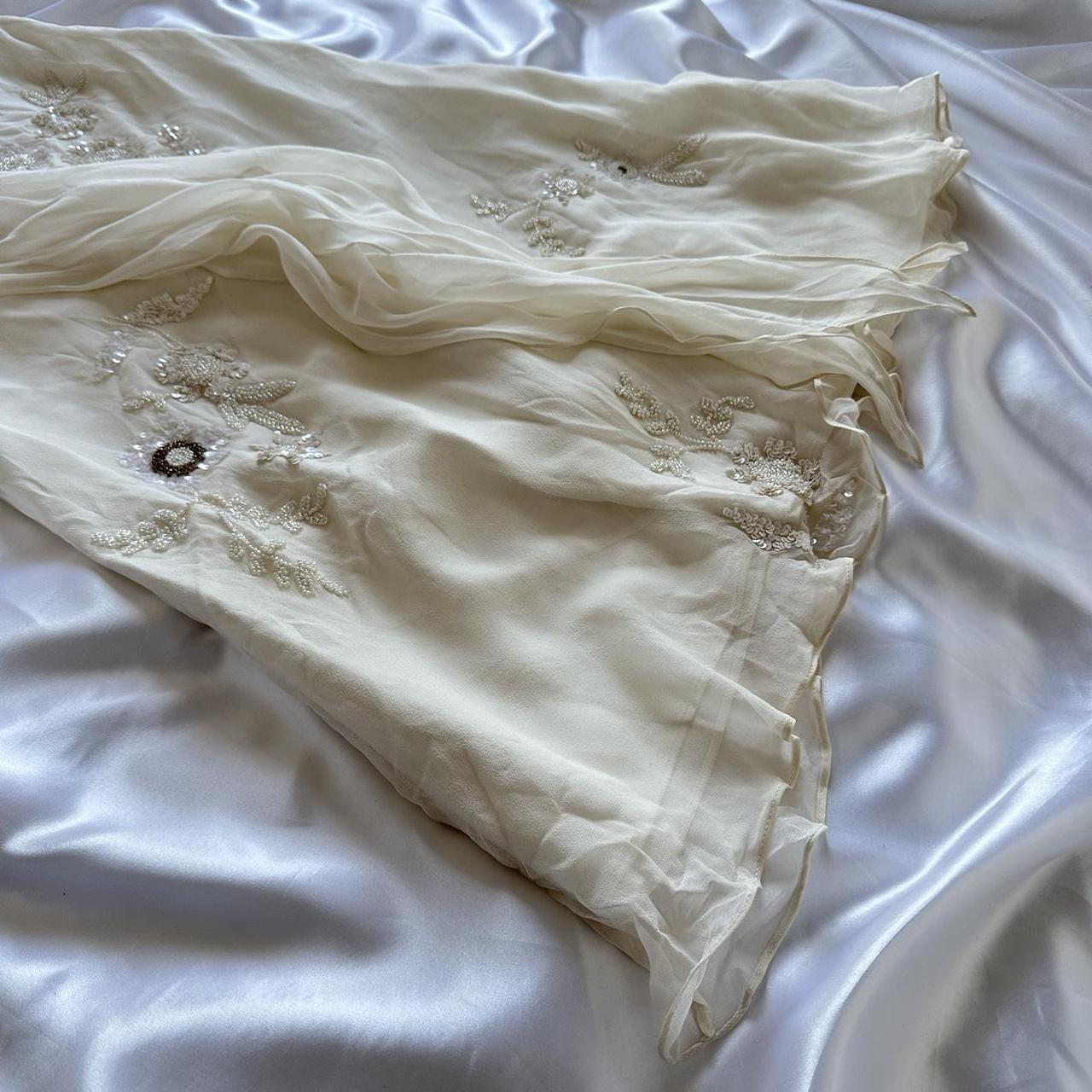 Robe de soirée longue en mousseline de soie, magnifique, légère et délicate, avec des bretelles spaghetti et des perles, gh3336