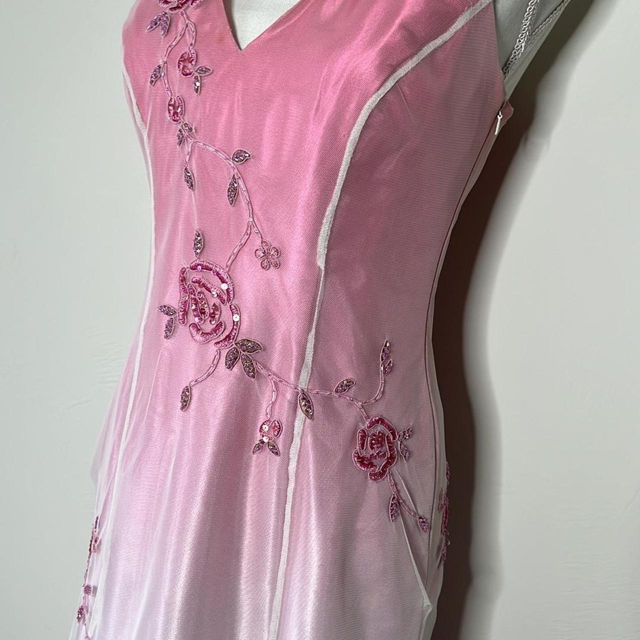 Robe de soirée longue en satin et tulle rose, élégante, col en V, motif floral exquis, perles, dos nu, dégradé de couleurs, gh3577