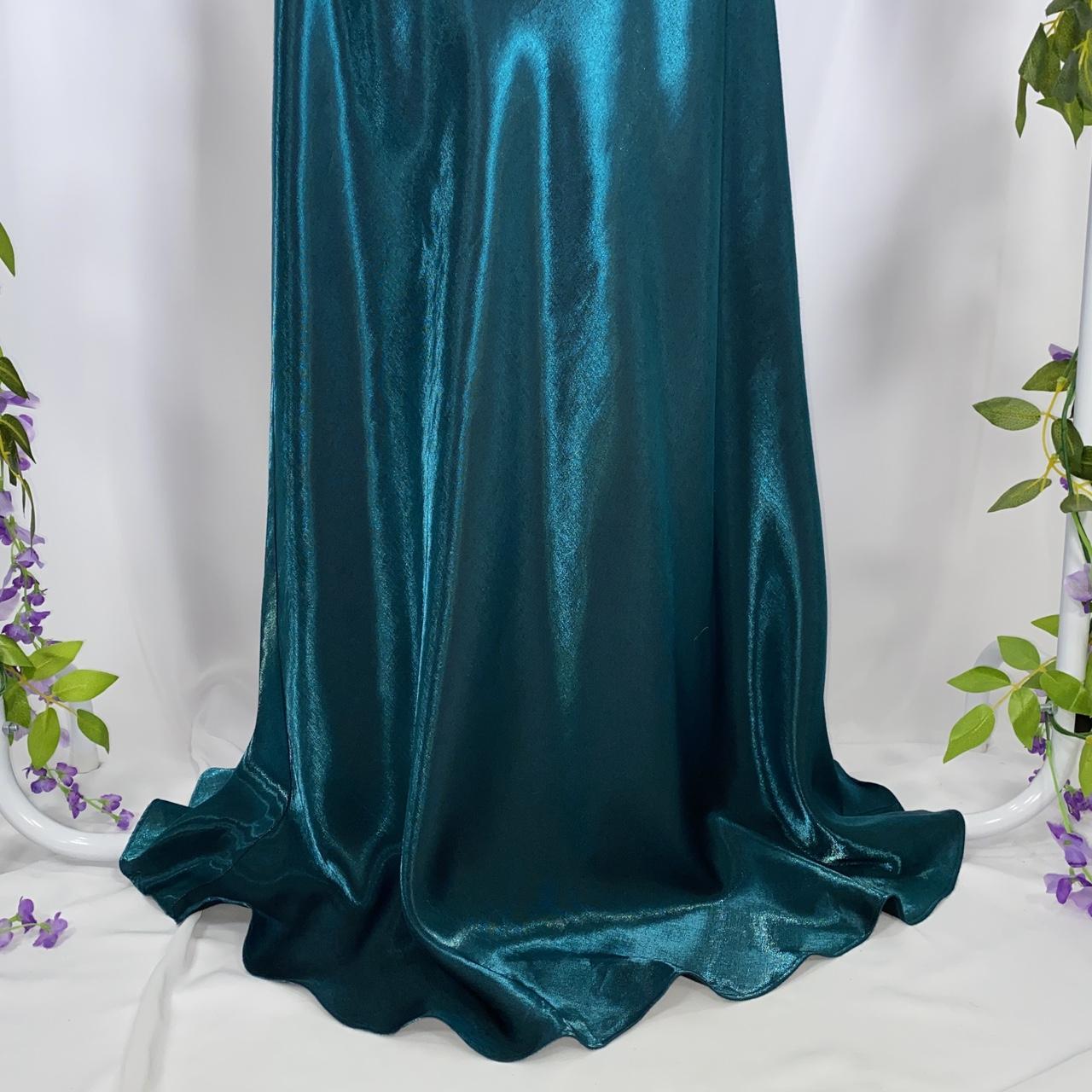 Robe de soirée élégante en satin vert à col en V et dos nu, à lacets, longue, longueur au sol, gh3581