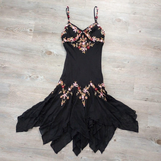 Robe de soirée longue en mousseline de soie, noire, élégante, rose, délicate, broderie de perles florales, bretelles spaghetti, volants, robe de bal, robe de soirée gh3569