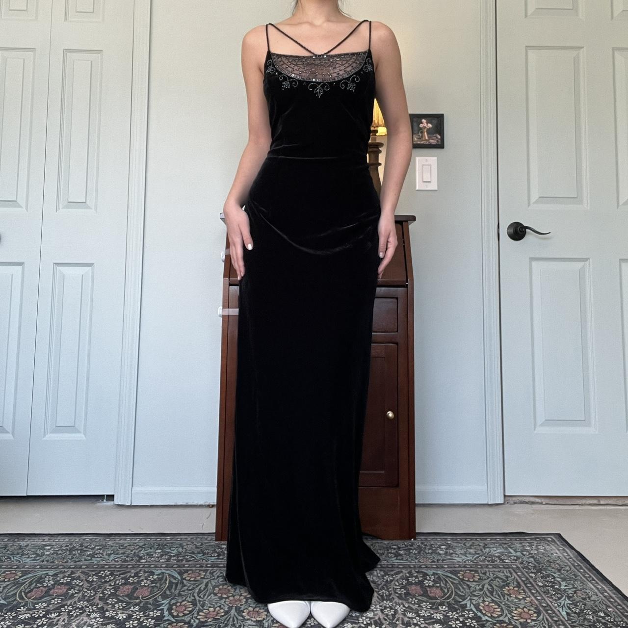 Vintage Black Velvet Gorgeous Exquisite Beading Elegant Spaghetti Strap Long Velvet Ball Gown Evening Dress Birthday Party Dress Prom Dress gh3954