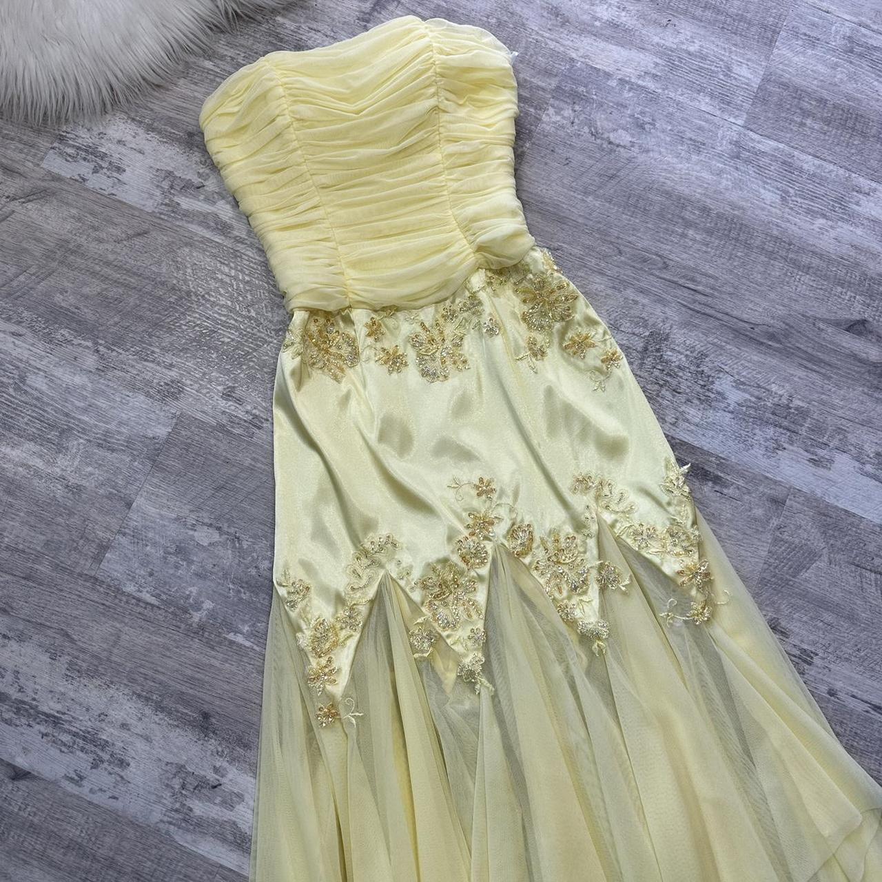 Superbe robe de soirée mi-longue/courte en mousseline de soie vintage jaune à perles gh4300