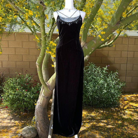 Vintage Black Velvet Gorgeous Exquisite Beading Elegant Spaghetti Strap Long Velvet Ball Gown Evening Dress Birthday Party Dress Prom Dress gh3954