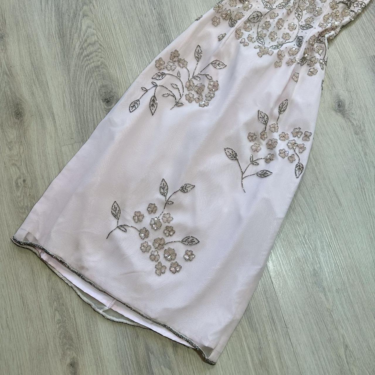 Superbe robe de fée rose pâle vintage avec perles florales argentées, belle robe de bal perlée, robe Y2K, robe de fée, robe de retour, robe d'invité de mariage, robe des années 2000 gh4513