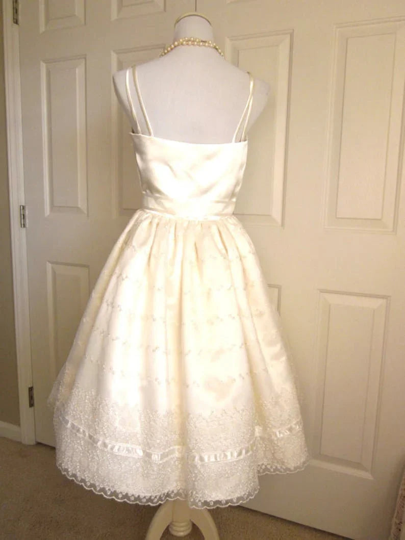 girlhomeshops--Ivory Cute Ribbon Lace A-Line Birthday Dress Homecoming Dress gh5572