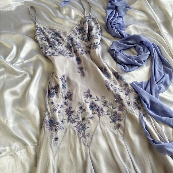 Light Purple Elegant V-neck Exquisite Beaded Appliques Long Chiffon Mermaid Ball Gown Evening Dress Birthday Costume Party Dress gh3173