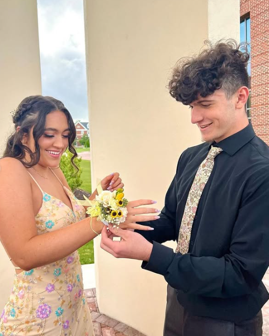 Light Yellow Shiny Floral Long Slim Fit Sequined Ball Gown Evening Dress Party Dress gh3315