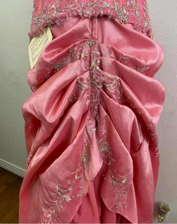 Robe de soirée longue en satin rose, magnifique, scintillante, exquise et délicate, avec perles, gh3584