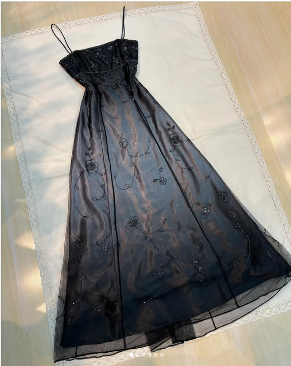 Robe de soirée élégante en tulle, longue et délicate, argentée et noire, avec perles, pour fête d'anniversaire, bal, gh3613