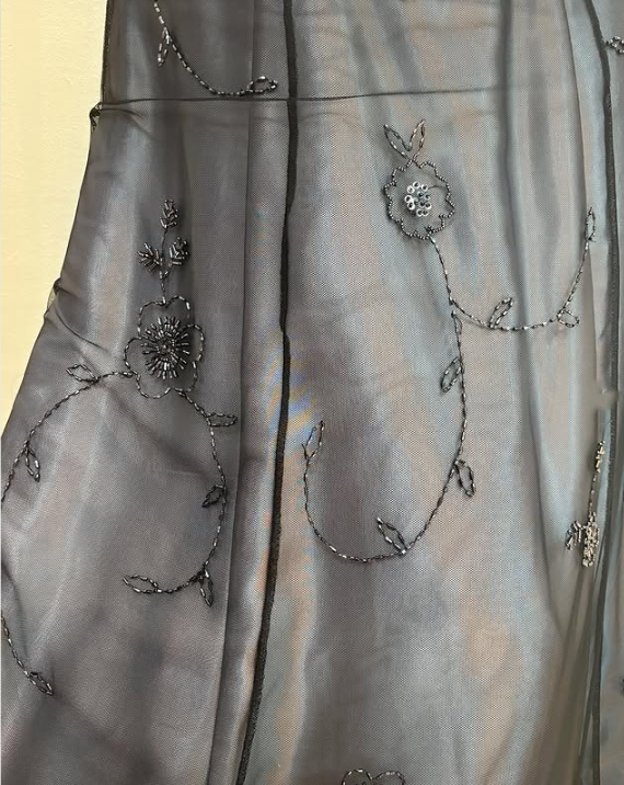 Robe de soirée élégante en tulle, longue et délicate, argentée et noire, avec perles, pour fête d'anniversaire, bal, gh3613