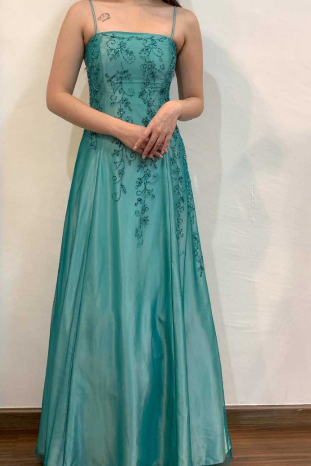 Girlhomeshops – Grünes, exquisites, florales Perlenkleid, langes Satin-Ballkleid, Abschlusskleid, gh5524