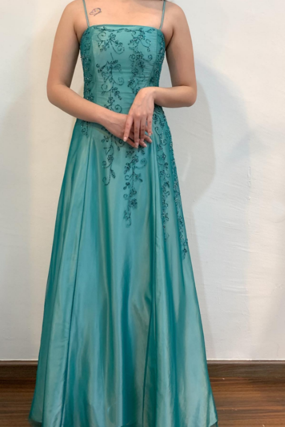 Girlhomeshops – Grünes, exquisites, florales Perlenkleid, langes Satin-Ballkleid, Abschlusskleid, gh5524