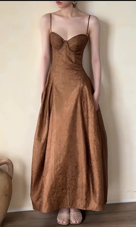 Girlhomeshops - Robe de bal longue en satin marron, simple et élégante, gh5606