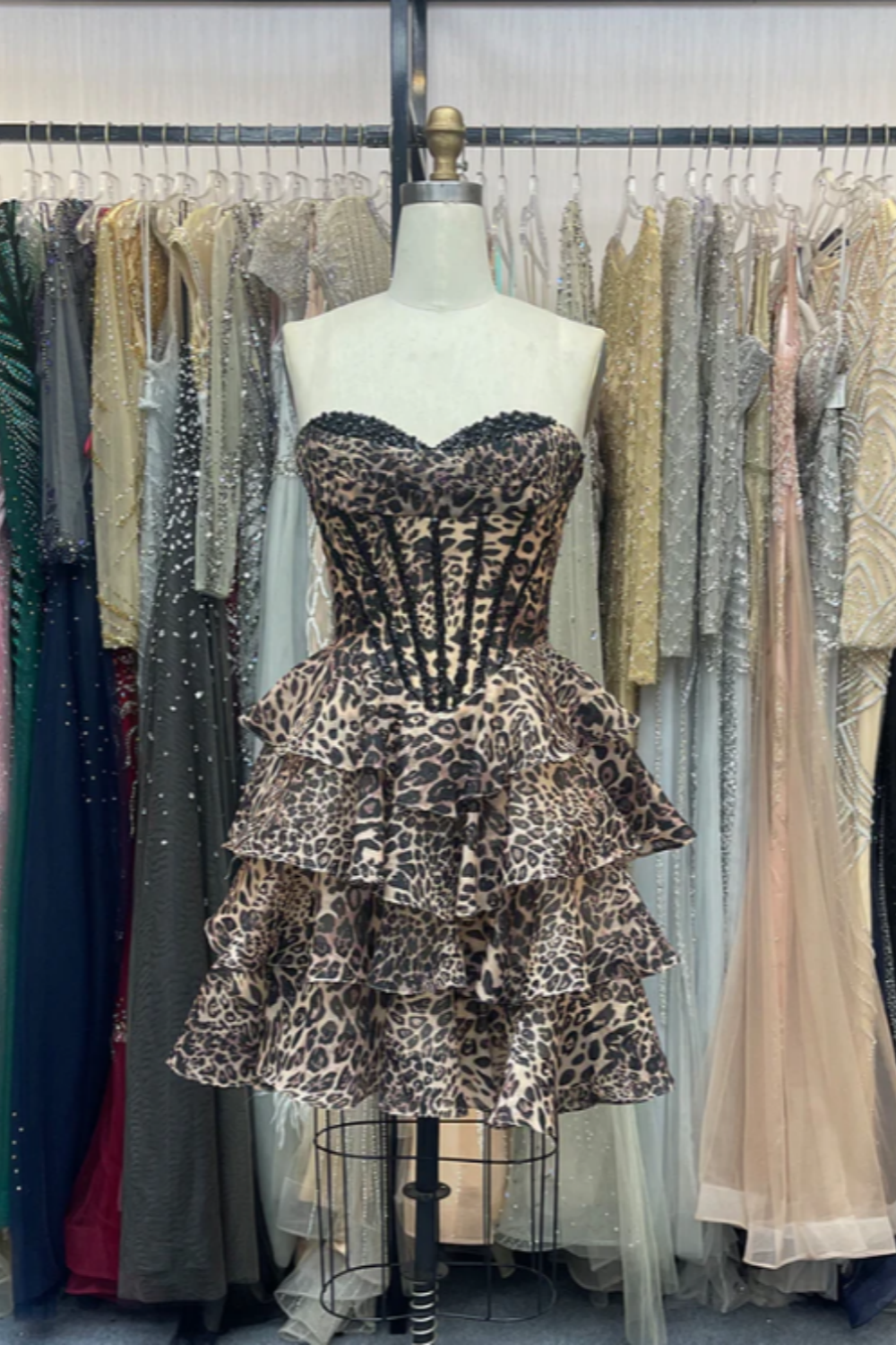 girlhomeshops-🐆🖤🤎 Fashionable exquisite beaded leopard print A-line short homecoming dresses tight hoco dresses gh5811