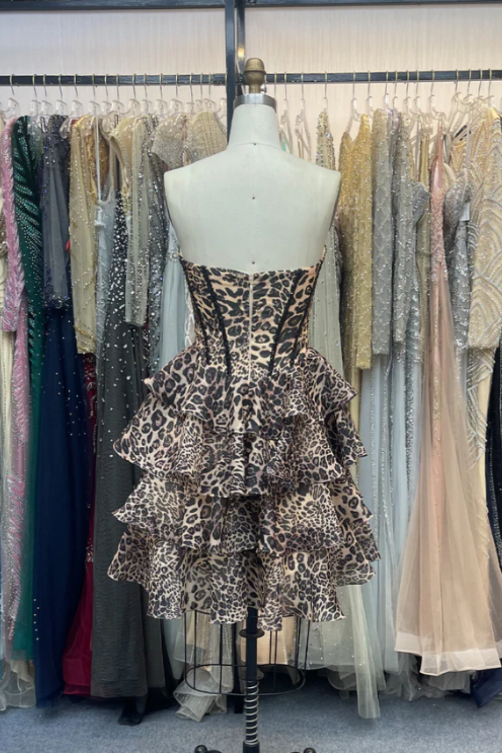 girlhomeshops-🐆🖤🤎 Fashionable exquisite beaded leopard print A-line short homecoming dresses tight hoco dresses gh5811