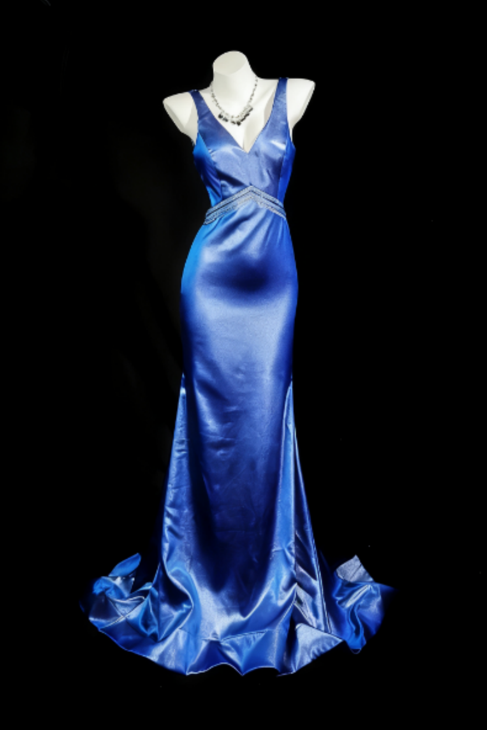 girlhomeshops-Exquisites blaues Abendkleid mit Kreuz und Strass auf der Rückseite, gh5847