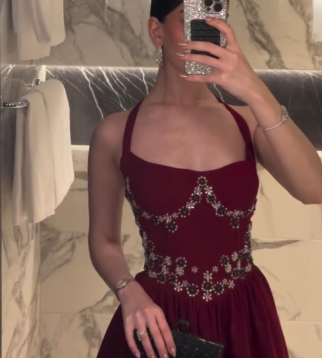 girlhomeshops-Burgundy Chiffon Long Dress With Delicate Beading gh6251