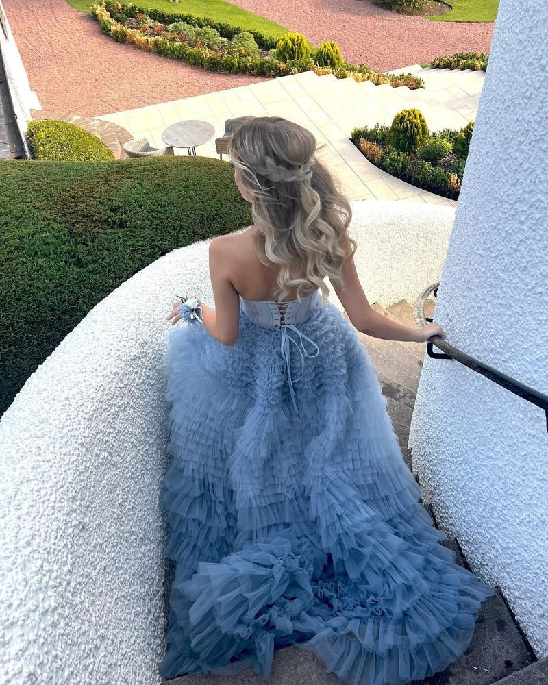 Robe de soirée longue en tulle à volants superposés bleu clair magnifique A-line gh2685