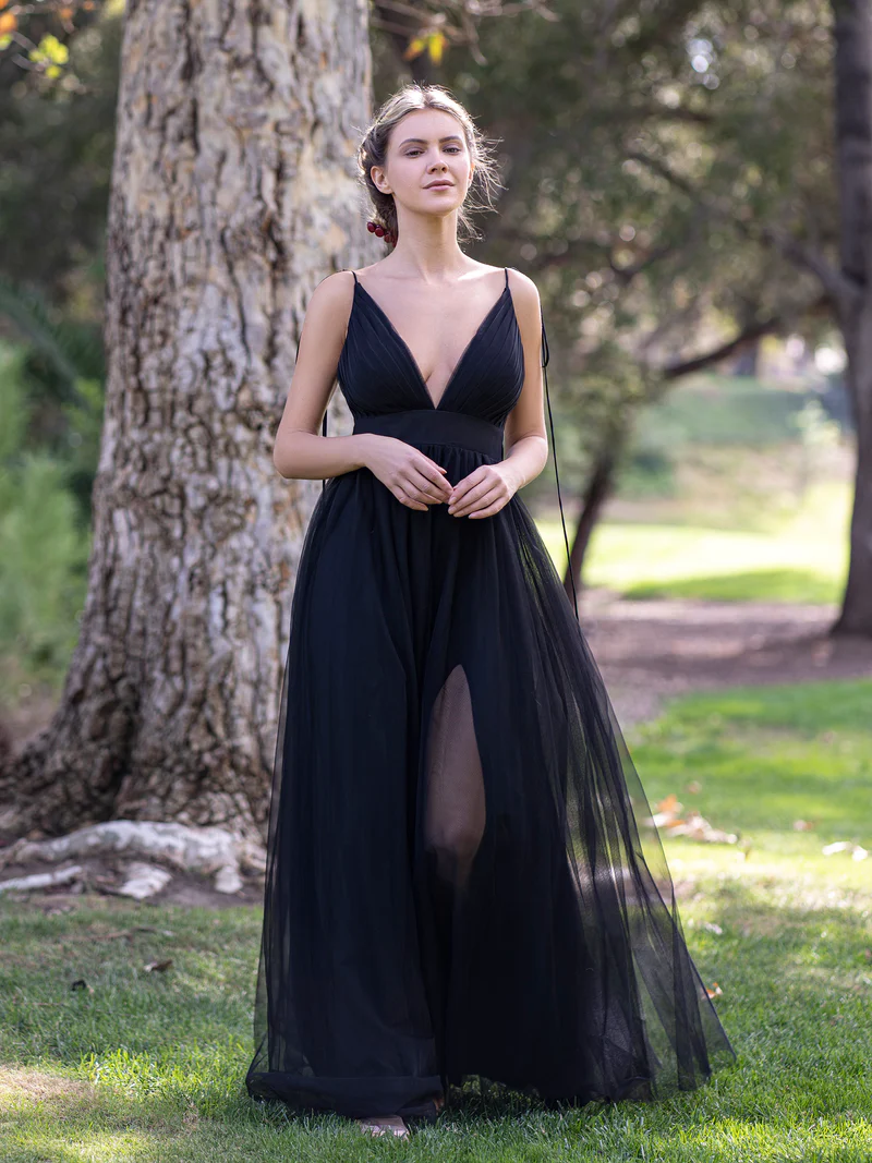 Deep V-neck Tulle Sweep Train Prom Dress gh2680
