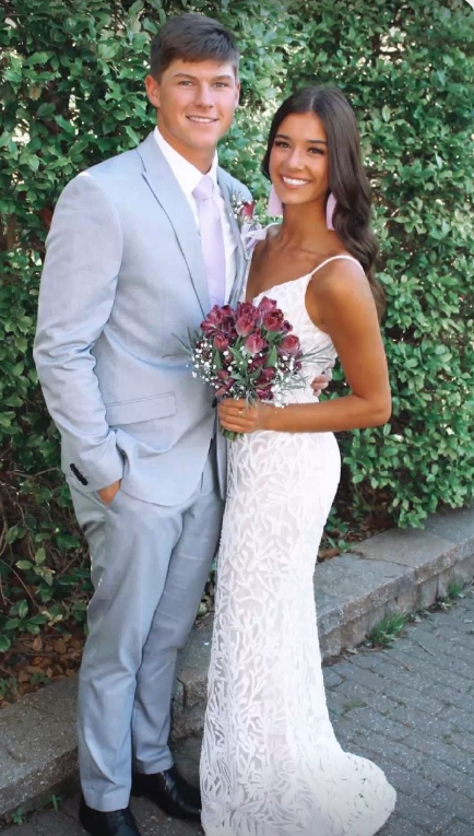 White solid color V-neck exquisite lace spaghetti straps long floor-length elegant lace ball gown evening dress party dress gh2878 gh2878